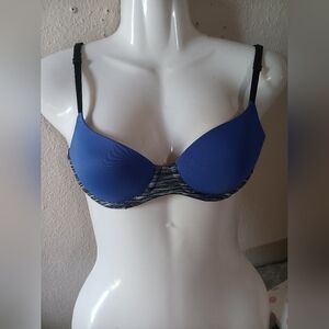 PINK Victoria's Secret Blue and Black Bra